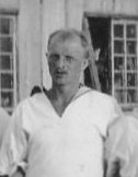 Als Mitglied einer Fußballmannschaft in Kurume 1918