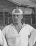 Als Mitglied einer Fußballmannschaft in Kurume 1918