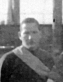Als Mitglied einer Fuballmannschaft in Kurume 1919